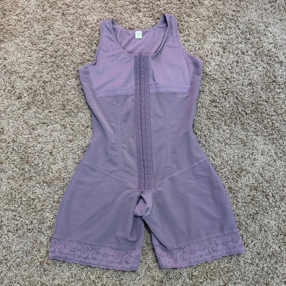 NWOT Lilac Purple Shapewear Fajas Bodysuit - Picture 6 of 15